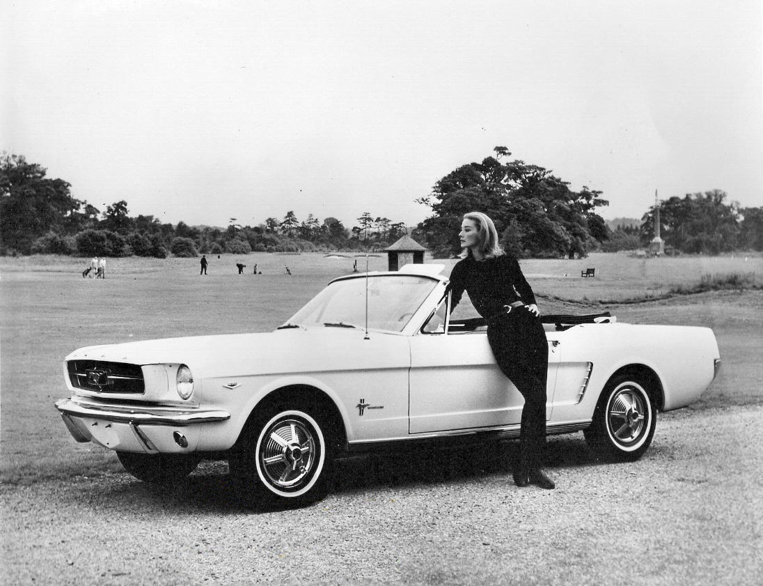 James Bond Car Collectie 35: Ford Mustang Convertible (GF)