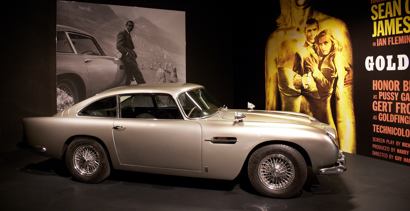 Aston Martin DB5 in collectie Louwman Museum Den Haag