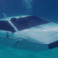 James Bond Easter Egg in de Tesla Model S