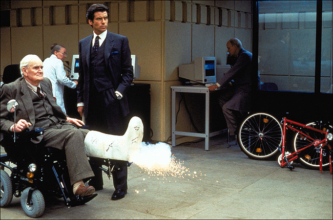 Video: Dit zijn alle 193 gadgets van Q Branch voor James Bond
