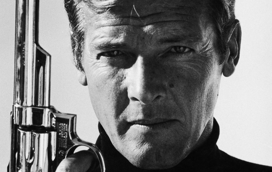Nederland rouwt om Roger Moore