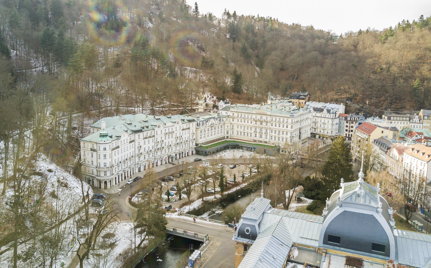 Preview: James Bond Nederland bezoekt Casino Royale locaties in Tsjechië