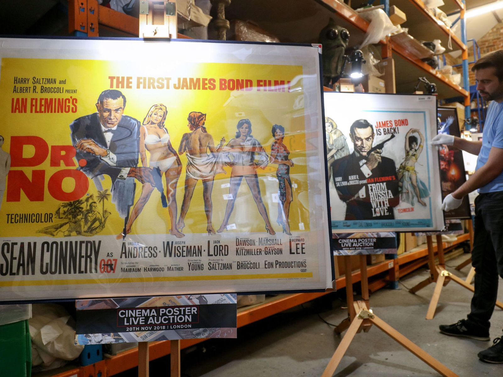 Prop Store veiling James Bond-posters