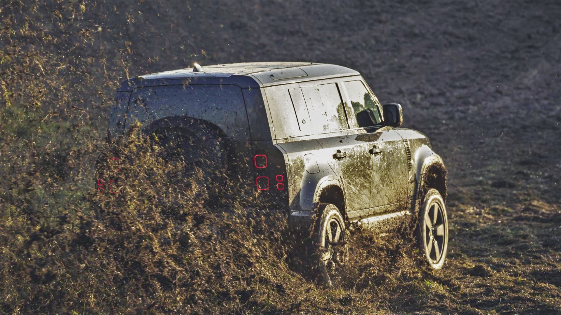 De geschiedenis van EON en Land Rover